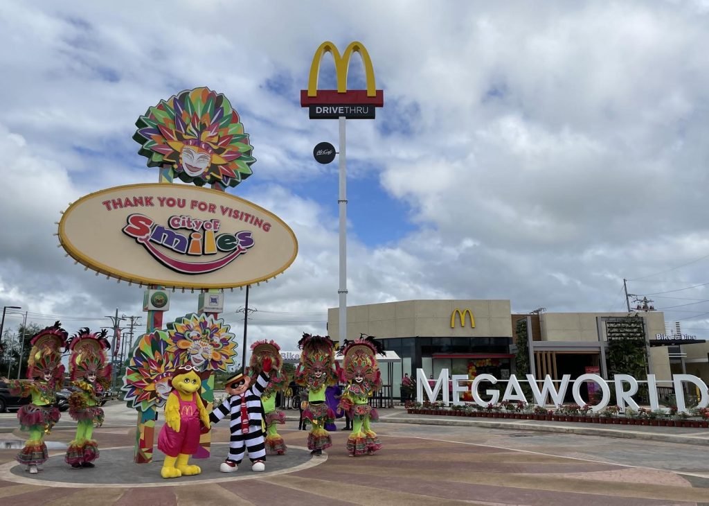 MEGAWORLD OPENS THE FIRST EVER MCDONALD’S NXT GEN STORE IN BACOLOD CITY