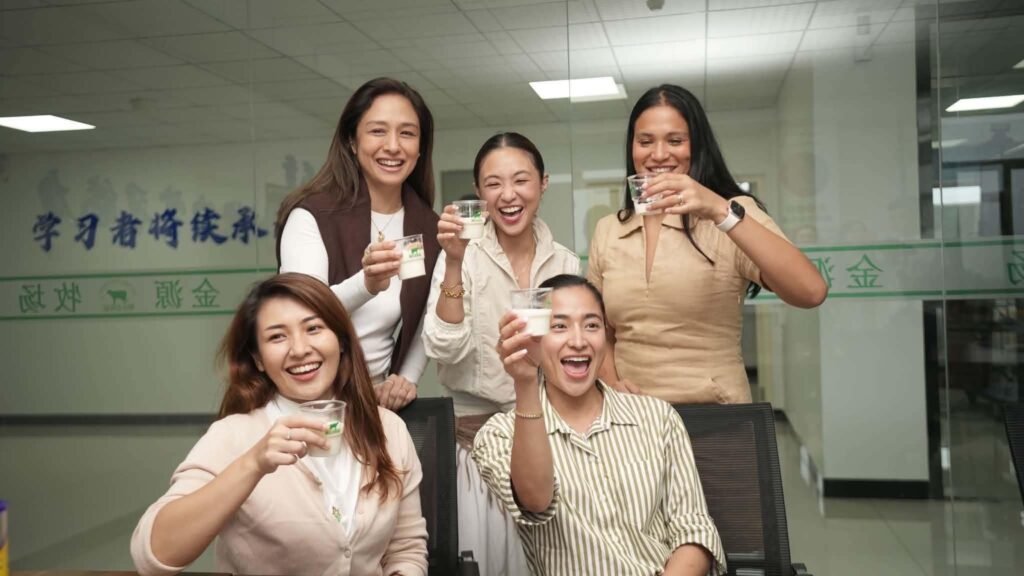 5 Filipino Mommy KOLs Go Behind the Scenes of FEIHE’s Smart Factory and One-Step Freshness Process